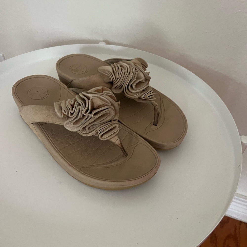 Fitflop Tan Ruffle Sandals - Picture 1 of 8